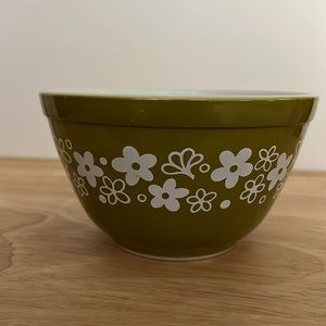 Pyrex Spring Blossom 401 (1 1/2 pt) Bowl Vintage